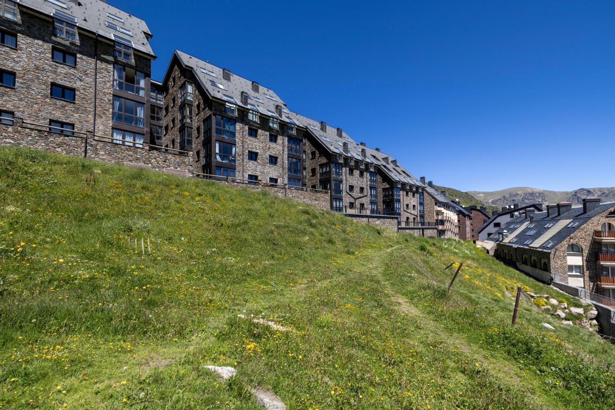 Increibles Vistas A Las Montanas En El Pas De La Casa - Parking - Wifi - Ski In Ski Out L By Bonesvacances Luaran gambar