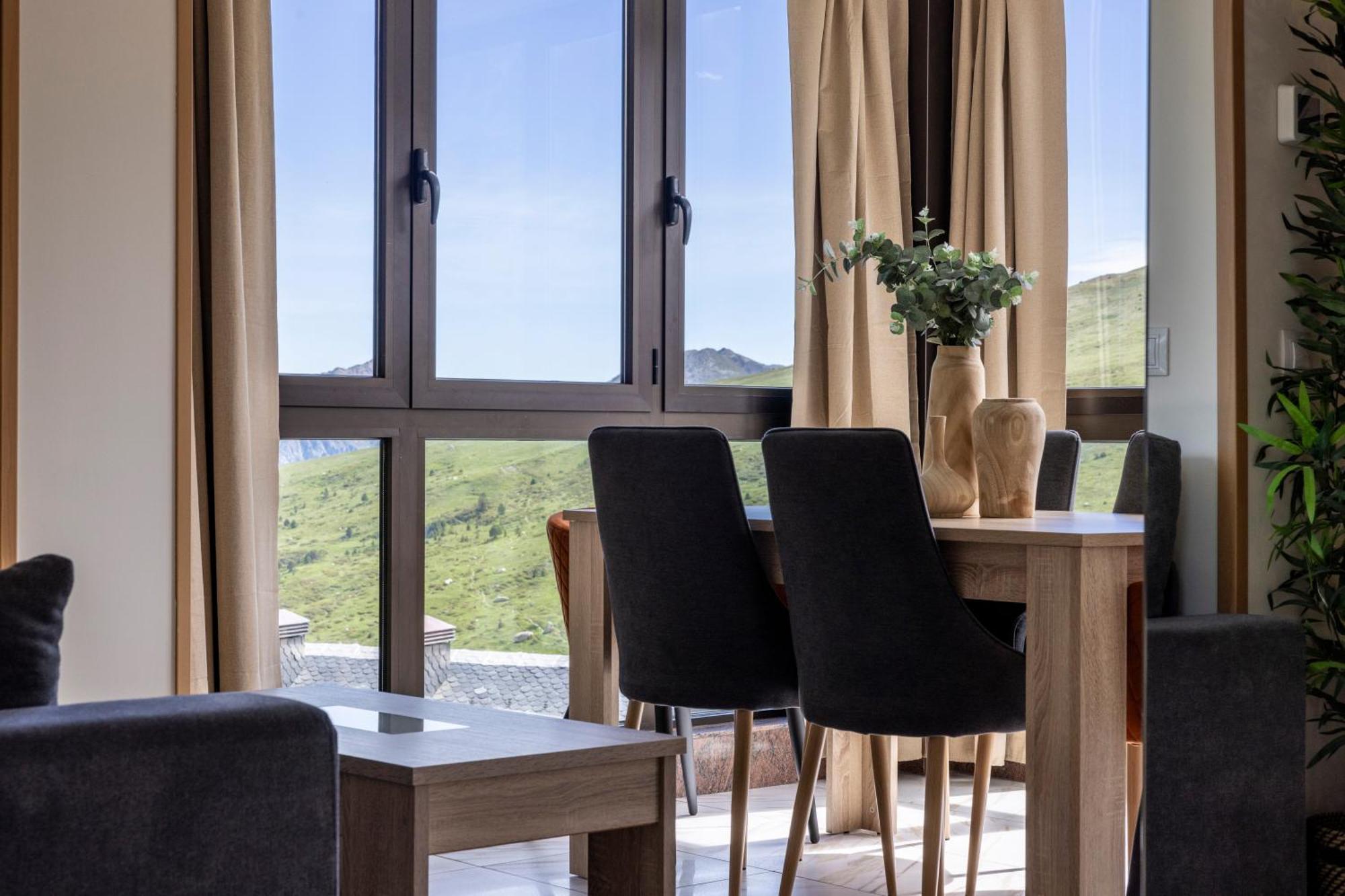 Increibles Vistas A Las Montanas En El Pas De La Casa - Parking - Wifi - Ski In Ski Out L By Bonesvacances Luaran gambar